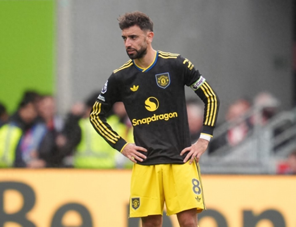 B费再拒沙特联赛！名记：只想在欧洲踢球，曼联必拿欧冠门票