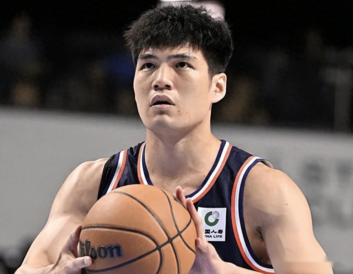 北控后悔不?NBA季前赛陈国豪连续两场上双,下赛季或迎蜕变!