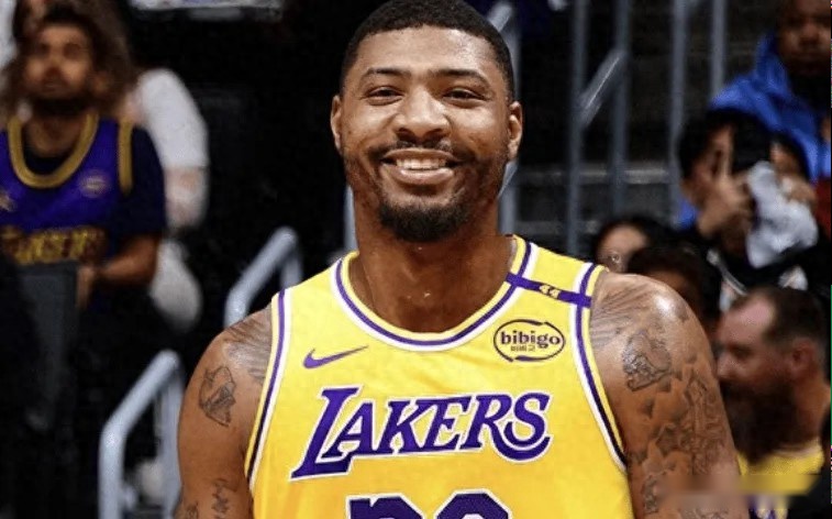 湖人116-117国王2喜2忧！斯玛特惊喜，东契奇减重明显，替补糟糕