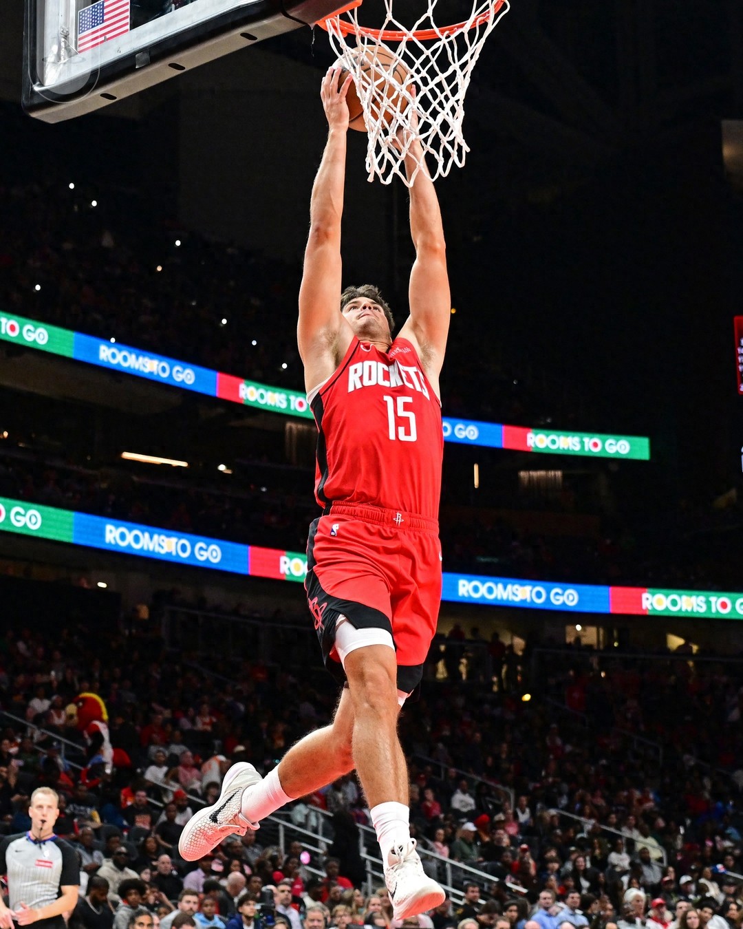 谢泼德29分6板6助4断3帽！火箭残阵轻取老鹰季前赛全胜收官