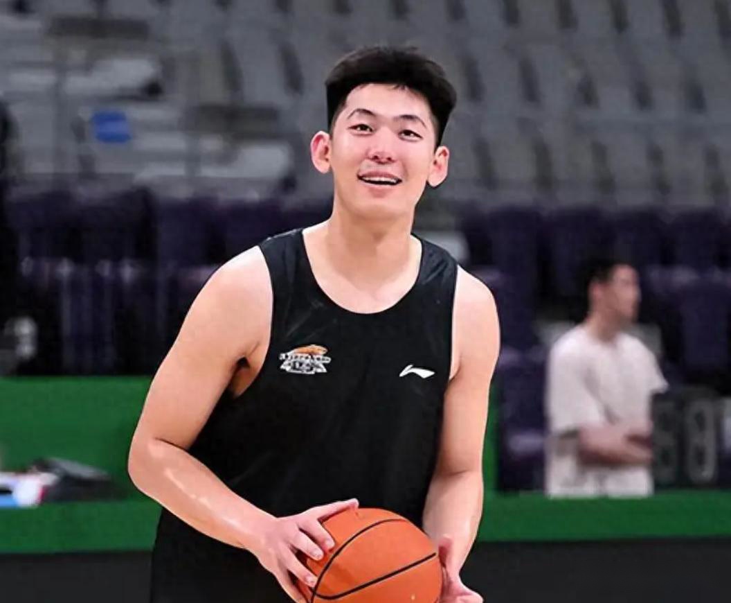 辽宁大胜山东4好消息!张陈治锋再蜕变,李虎翼稳健,王化东涨球